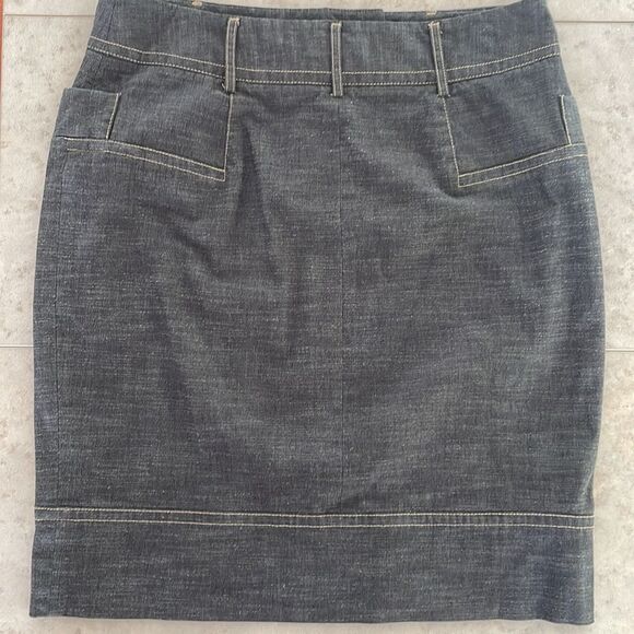 RAFAELLA denim pencil skirt with button, hook‎ & eye, zipper, pockets size 10 - Picture 2 of 9